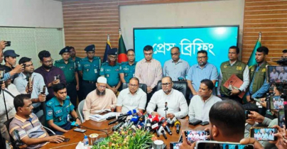 বাদশাকে কোপানোর ভিডিও ডিলিট না করায় সাংবাদিক তুহিনকে কুপিয়ে হত্যা